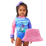 Combo: Traje de Baño Enterizo Niña AQ501+ Gorro Antisolar AQG501